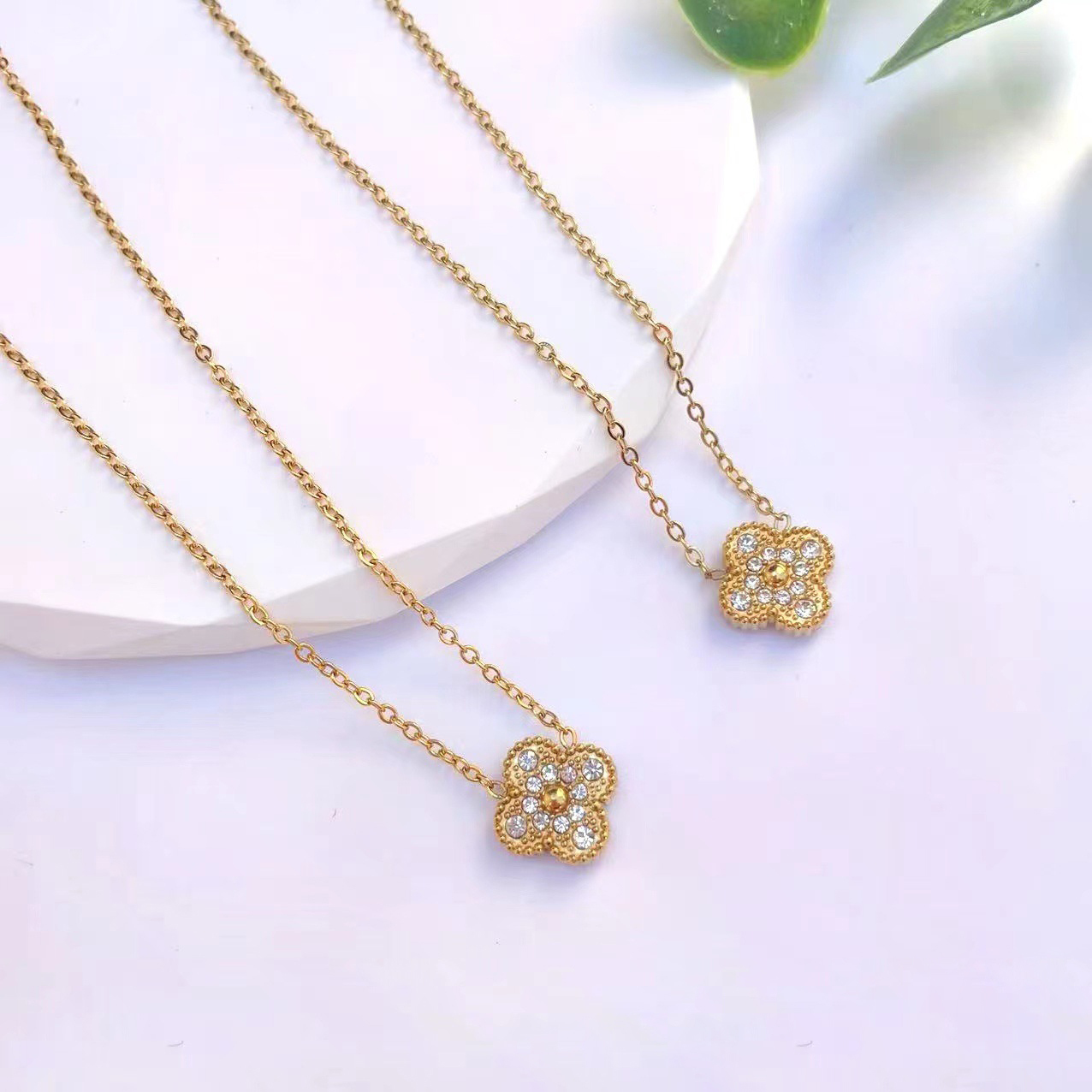 Collares