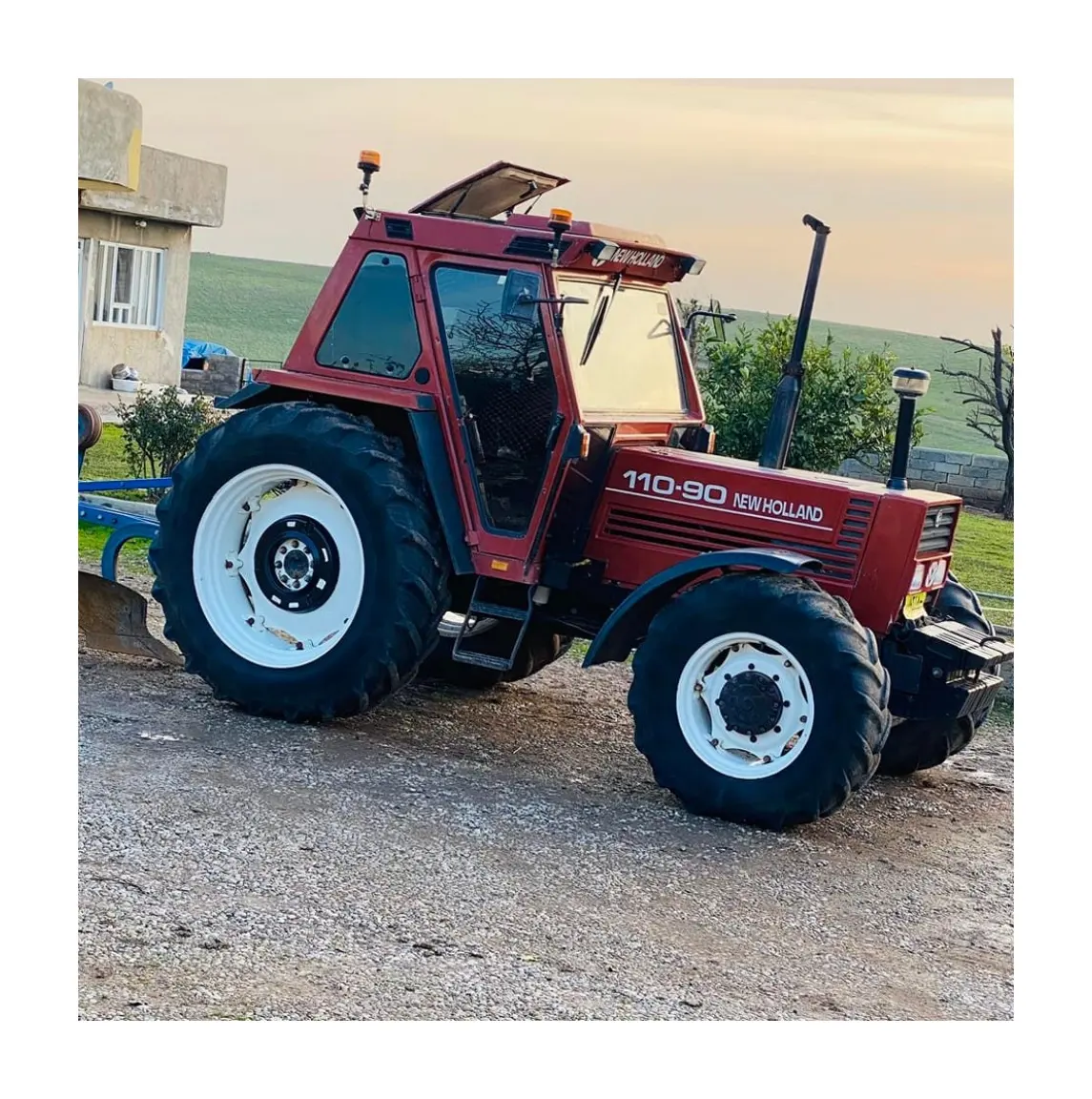 Tracteur d'occasion Fiat 110-90 110HP 4WD 6 cylindres roue ferme verger tracteur compact machine agricole 130-90 180-90 160-90