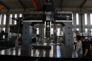Otomatik takım değiştirici CNC 4 eksenli 5-eksen frezeleme makine torna portal işleme merkezi - Product Image 5