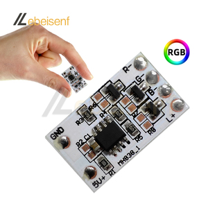 LED RGB bunte Lichtquelle Schalter Steuerplatine 5 V DC 4-Draht 3-Kanal-Beleuchtungsregler Modul Strom ein-/aus- und Farbwechsel