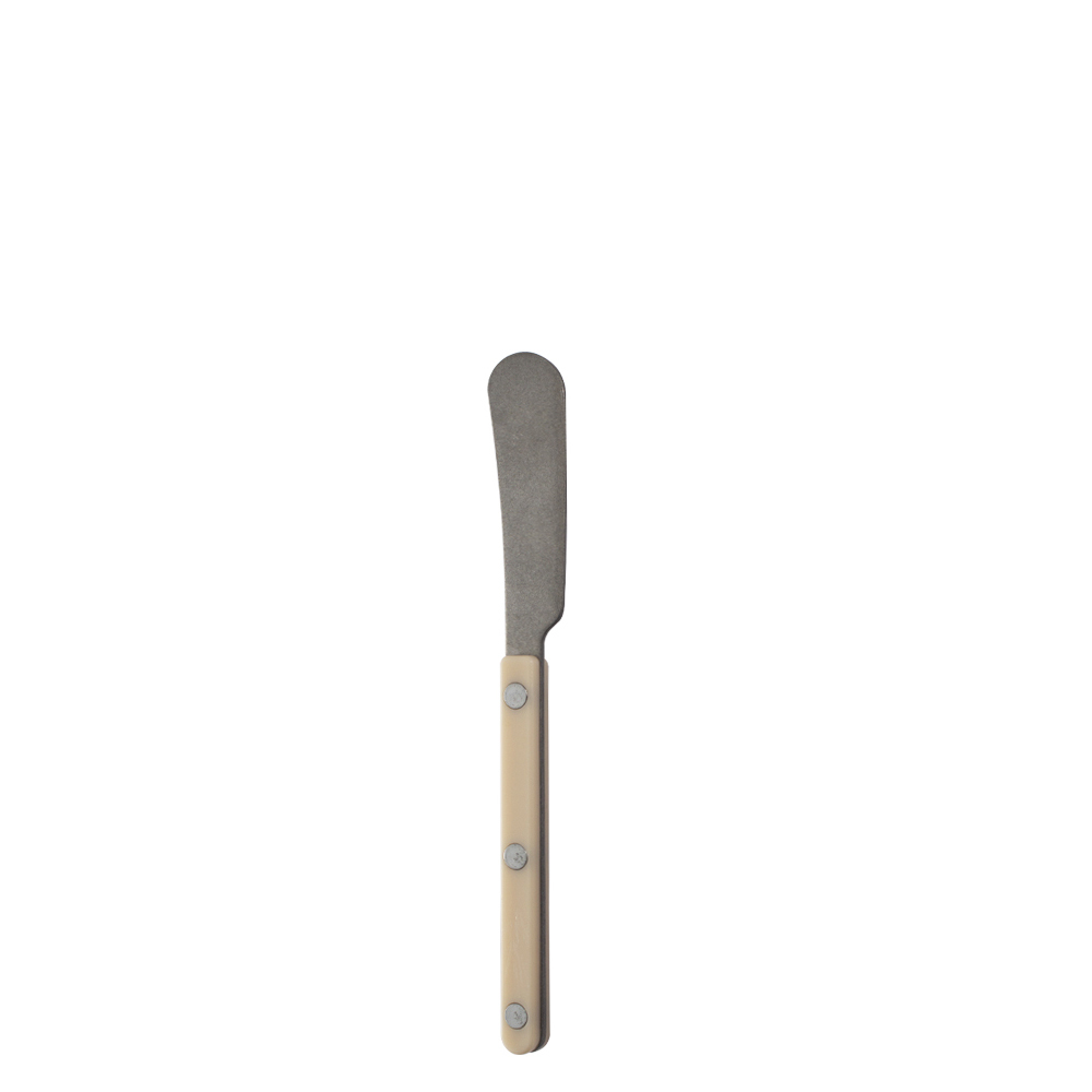 Cuchillo para mantequilla de plata.