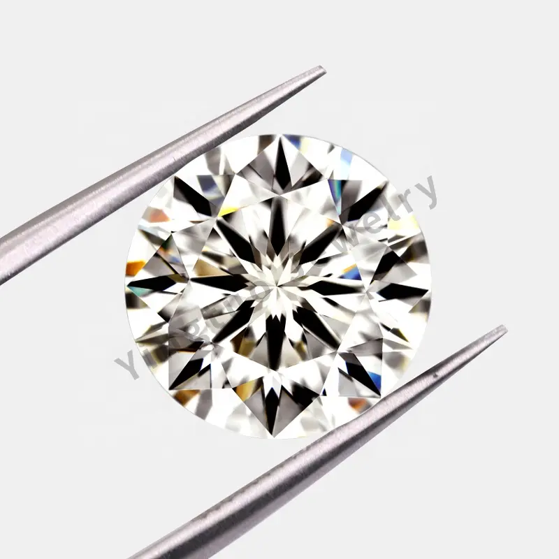 Fabrika fiyat beyaz renk Moissanite Melee yuvarlak Moissanite elmas karat başına 0.7mm D fiyat