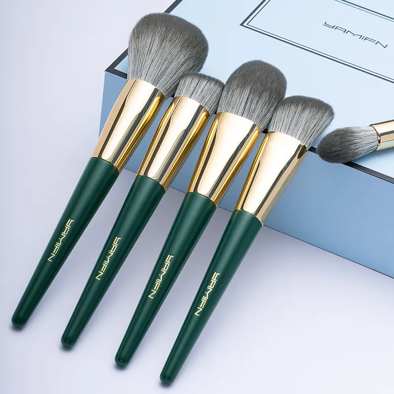 Set di pennelli per il trucco verde professionale Premium per il viso di lusso per il salone di bellezza strumenti per il correttore sintetico piatto