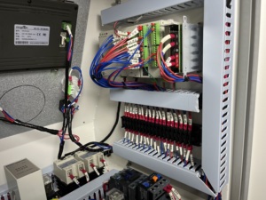 Direct Factory Sales Hot Press Machine Rapid Prototyping Plastic Thermoforming Machines for Lab <strong>Use</strong> - Product Image 4