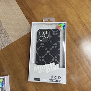 เคสโทรศัพท์ลายคาร์บอนไฟเบอร์ย้อนยุคสุดหรูมีปลอกหุ้มป้องกันสำหรับ iPhone 16 PRO MAX พร้อมด้วยกรอบกล่องดีไซน์คลาสสิกทำจากโลหะ - Product Image 5