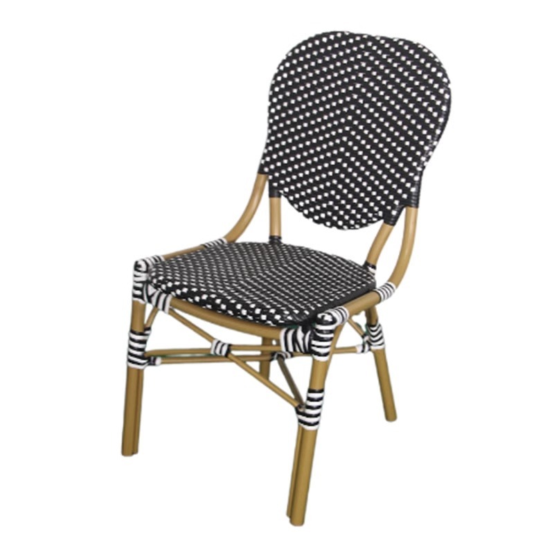 Sedia in rattan rosa stile 35
