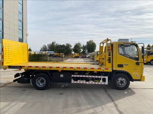 5.6米长的拖车清障车尺寸道路清障车5吨，带滚床平台