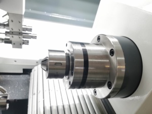 2 husillos de alta precisión, 5 ejes, tipo suizo, Cnc, torno automático, Ck1107, tipo suizo, para corte de Metal - Product Image 2
