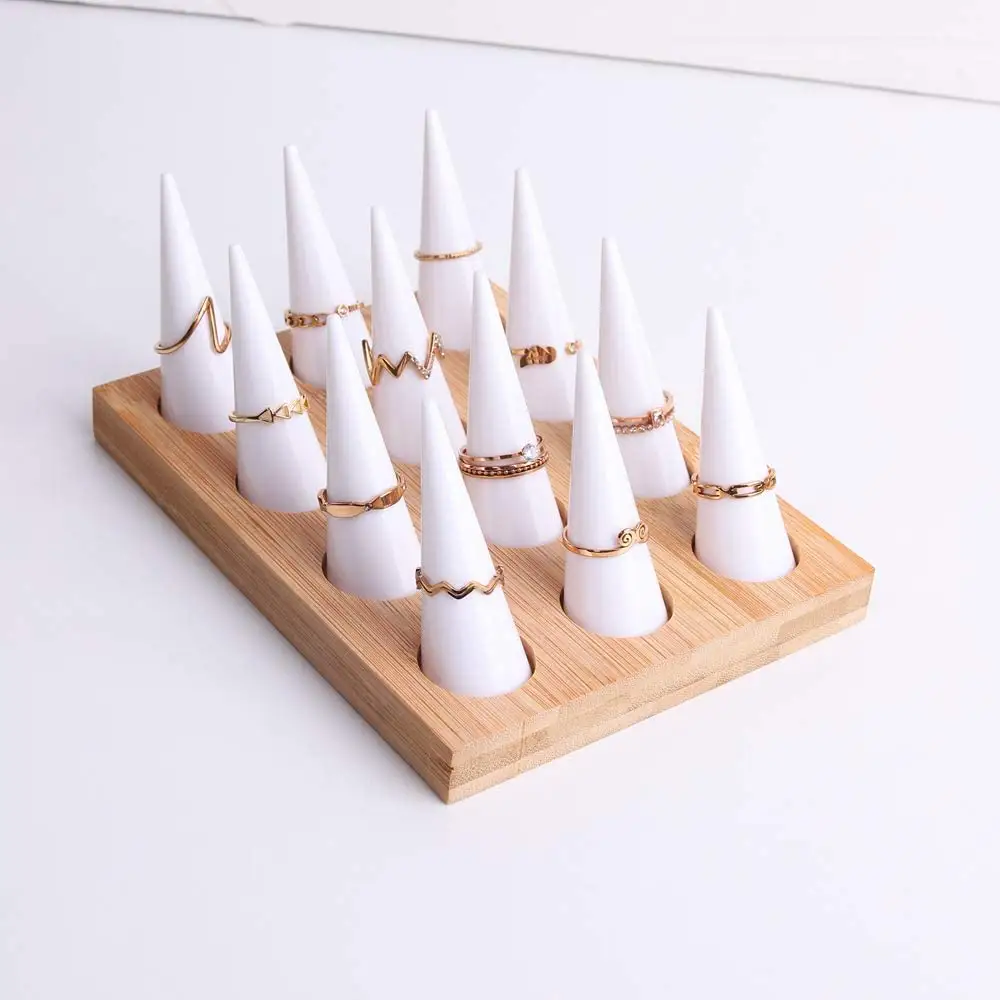 Holzring Display weiß Acryl konischer Ring halter Set Lucite Jewelry Cone Tower für Ausstellungen