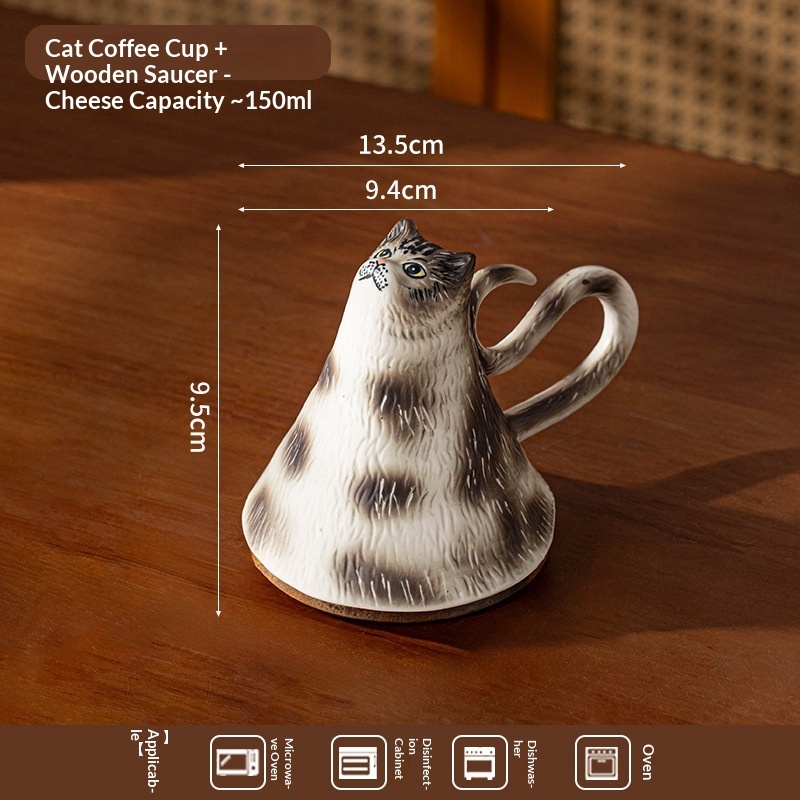 Taza de gato con queso marrón