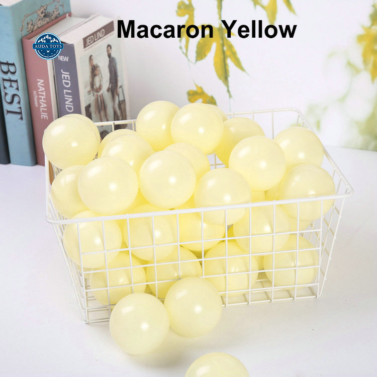 Macaroon yellow