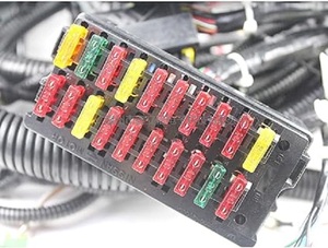 コマツPC200-8ショベル部品用ショベルメインワイヤーハーネス20Y-06-42411 6ヶ月保証