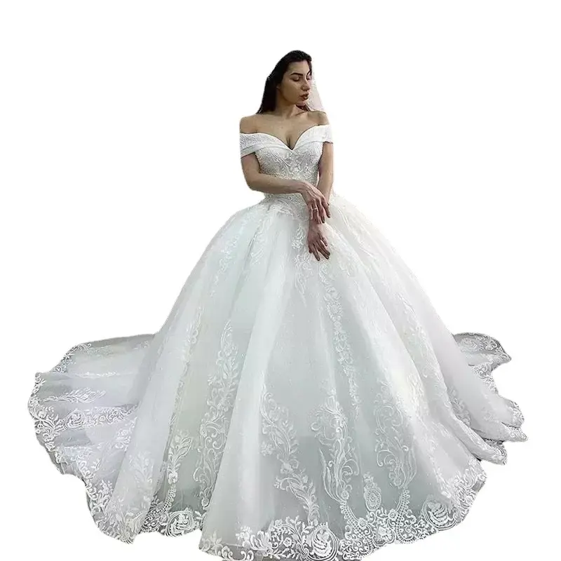 Robe de mariée simple en dentelle à épaules dénudées avec queue, nouveau style de luxe 2023