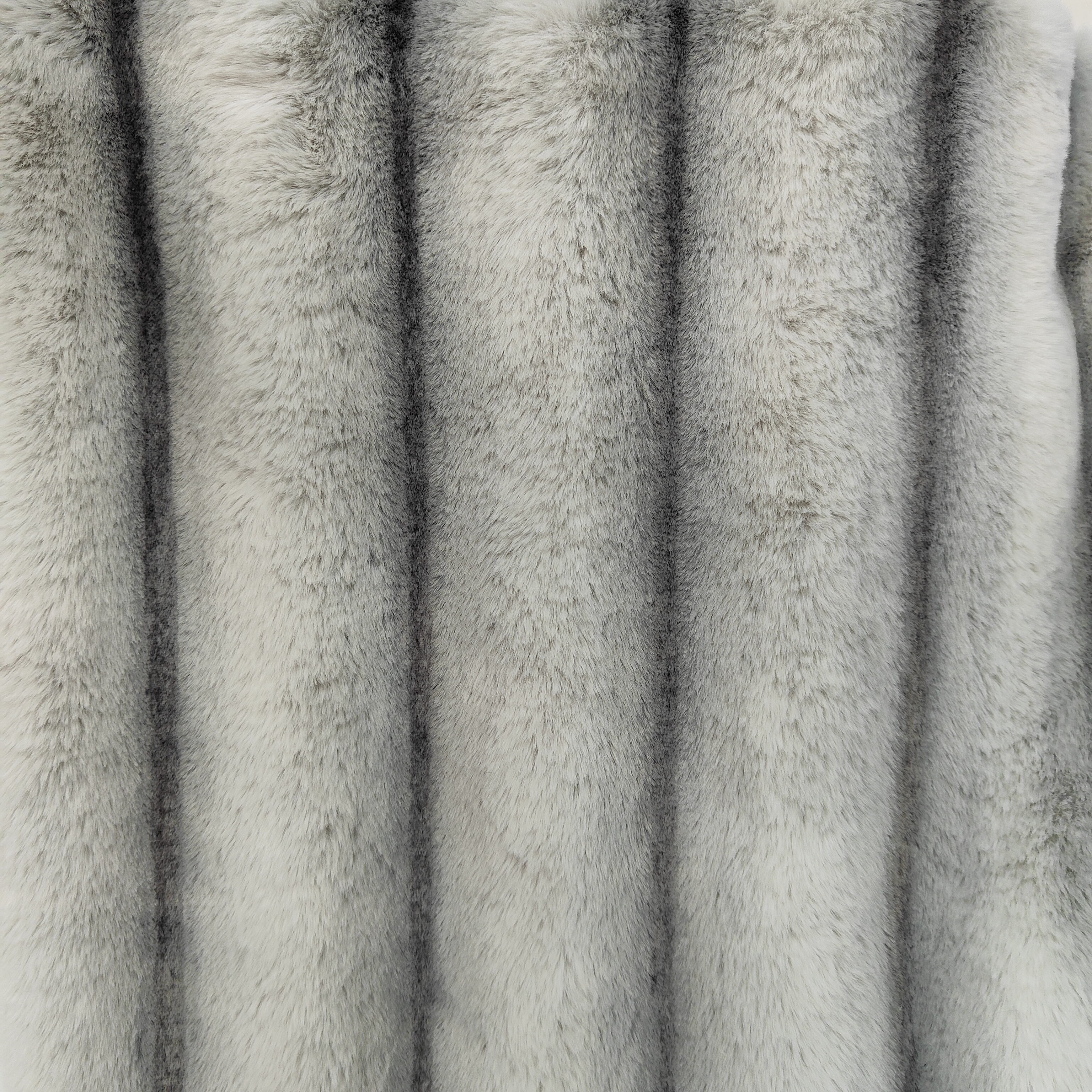 Gris