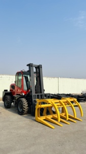 Four-wheel Drive diesel Multi-functional Hydraulic Lifting, <strong>Loading</strong> and <strong>Unloading</strong>, and Handling Construction Site Forklift - Product Image 4