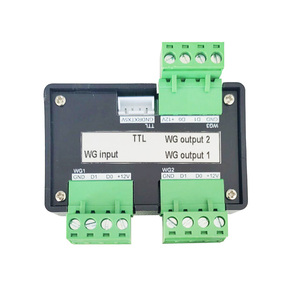 La scheda convertitore Multiplex per il controllo degli accessi biometrici converte un lettore RFID Wiegand in un Controller di accesso all'uscita a due canali - Product Image 2