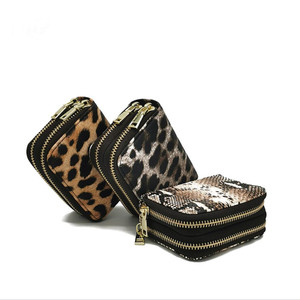 Billetera de cuero de leopardo/serpiente/Croc para mujer, billetera con bloqueo RFID, tarjetero, logotipo personalizado - Product Image 1