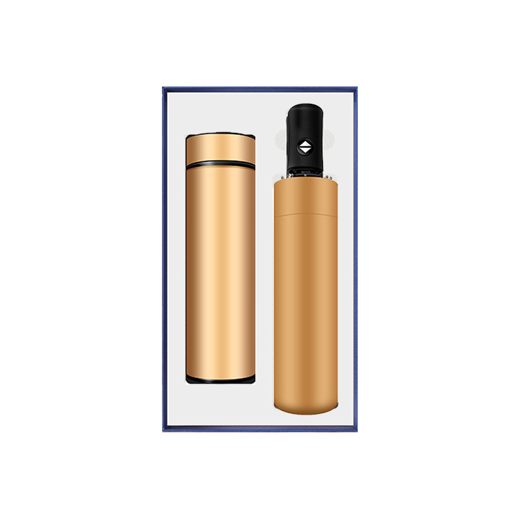 Or (parapluie + bouteille)