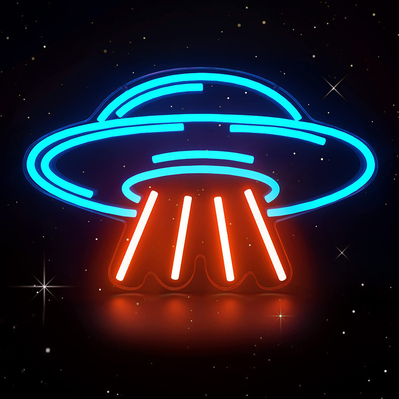 Spaceship-03 38 x 30 CM