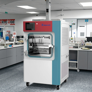 Liofilizzatore industriale con configurazione modulare del programma