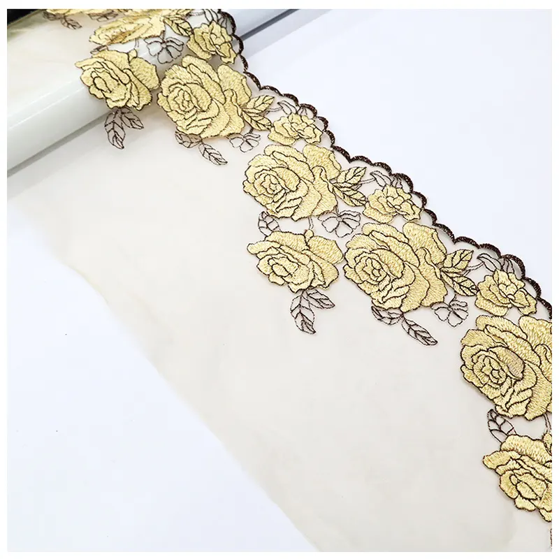 Precioso hilo bordado dorado con bordado de encaje para adorno de encaje de ropa interior