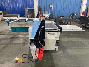 Máquina de aserradero para cortar madera, máquinas de sierra para madera, mesa de sierra para carpintería, máquina de sierra de Panel Cnc con mesa de carga automática - Product Image 5