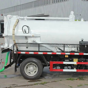 ISUZU Vacuum Truck <strong>5000</strong> Liter Vacuum Tanker 4x2 Truck Vactor 2000L to 10000L Sewage Suction Trucks for Sale - Product Image 5
