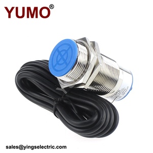 Sensor ultrasónico de salida analógica, rango de detección UB1000-18GM-U-V1 M18, 1000mm