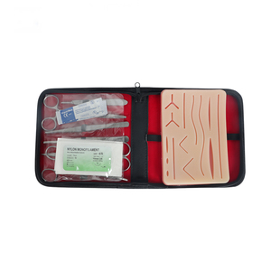 Kit de pratique de suture en silicone de qualité alimentaire de 16cm avec tampon de suture et 6 outils de chirurgie pour l'apprentissage des écoles - Product Image 2