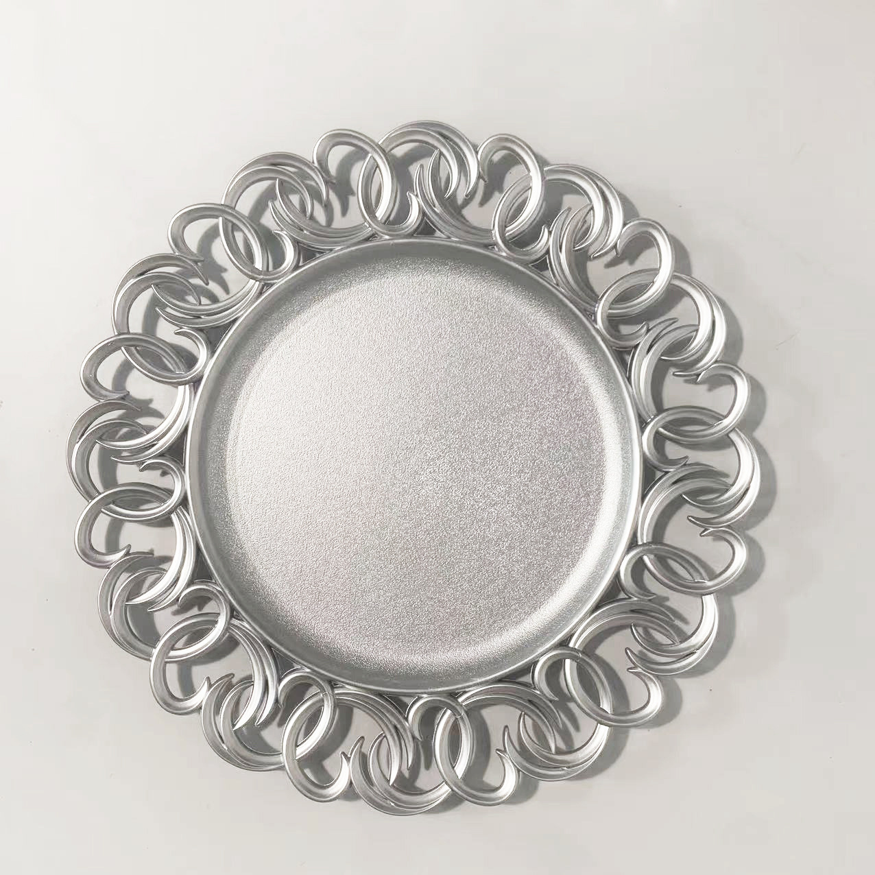 Argent peint sur une face