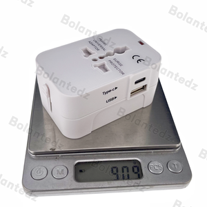 Adaptador de corriente de conmutación Universal Negro Adaptador de viaje mundial todo en uno multifunción con puertos de carga Usb tipo C - Product Image 6