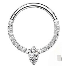 Argent avec zircon serti sur le devant