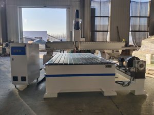 Personalización de soporte Automático 1325 CNC Enrutador de madera de 4 ejes Plano Cilíndrico Integración Máquina de grabado con eje giratorio - Product Image 4