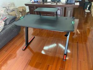 Mesa de juegos profesional tipo Z, escritorio de ordenador con hermoso estilo personalizado, MDF - Product Image 3