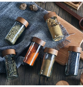 Japon tarzı yuvarlak cam baharat kavanozları 3oz akasya ahşap kapaklar baharat şişeleri mutfak saklama kavanozları 4 parça set taban baharat kavanoz