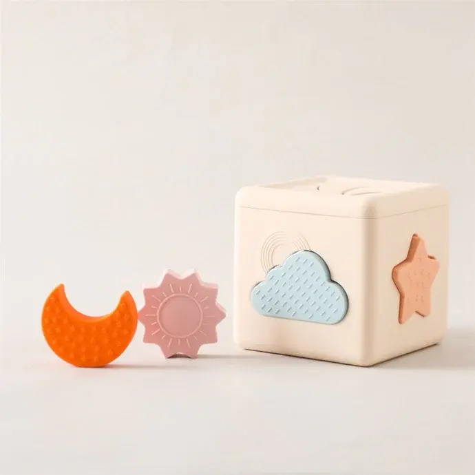 New Baby Tissue Silicone Box Toy, Montessori 2 em 1 Forma Sorter Jogando Caixa Com Toalha