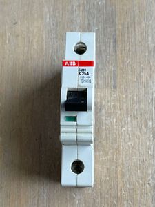 Nuovo e originale Plc S281 K25A interruttore 25A 1 polo 230400V PLC Controller di programmazione - Product Image 2