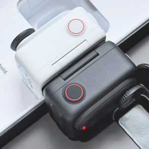 Insta360กล้องแอคชั่นพกพาได้3S ใช้งานได้อเนกประสงค์ & น้ำหนักเบามาพร้อมกับที่ยึด POV แบบแฮนด์ฟรี & กันสั่นทำจากอะลูมิเนียมอัลลอย - Product Image 5