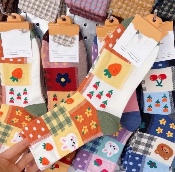 Calcetines de colores a juego retro flor dibujos animados oso calcetines de algodón lindo todo