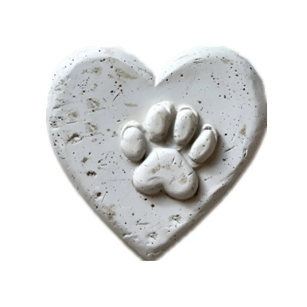 Memorial Dog Plaque Resin Paw Figurine Heart Stepping Stone