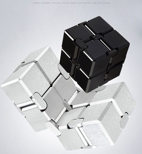 Fube Infinity Cube <span class=keywords><strong>Fidget</strong></span>プレミアム品質のアルミニウムインフィニットマジックキューブで、ADDADHのストレスと不安を和らげます。 - Product Image 5