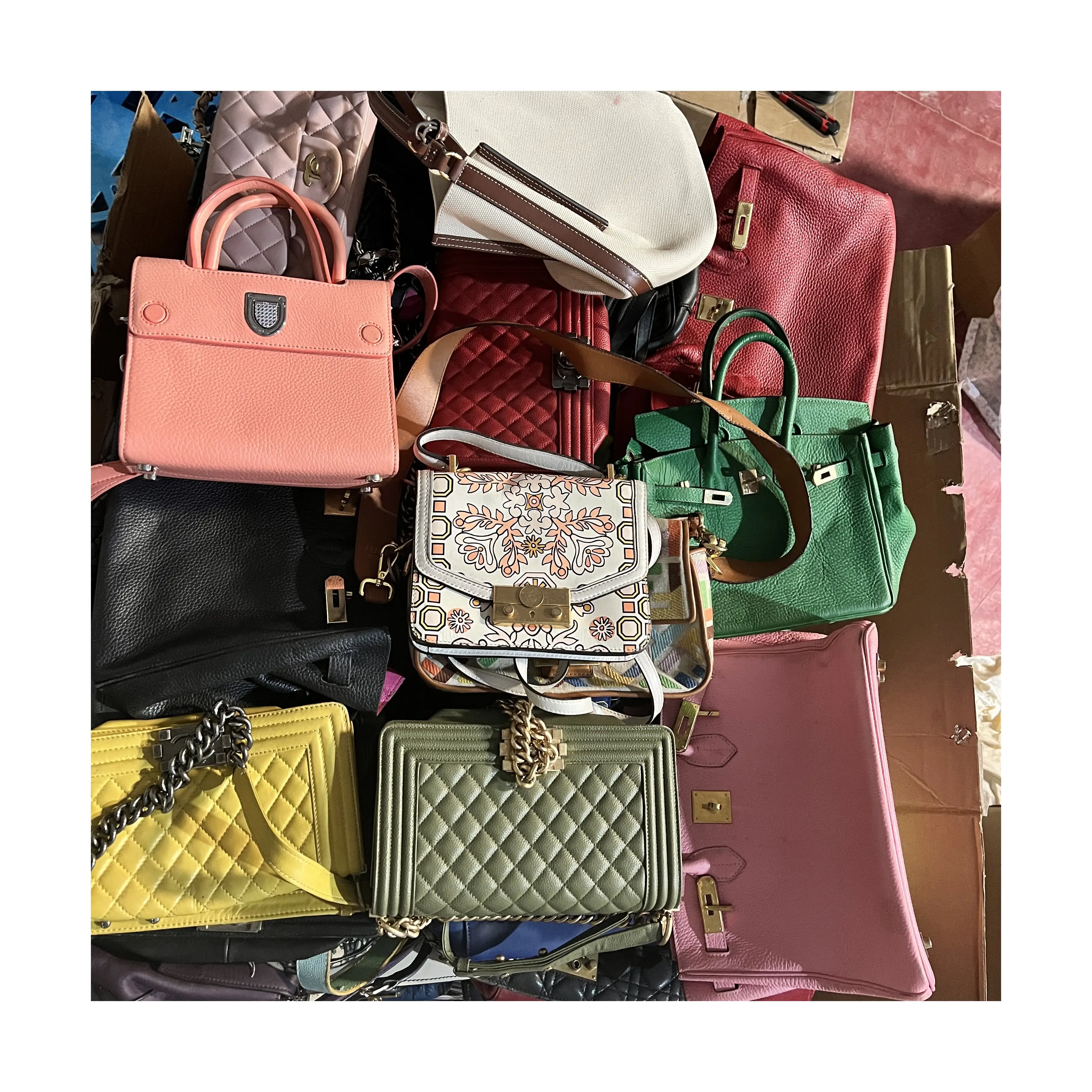 حقائب ماركة مستعملة عالية الجودة حقائب مستعملة محفظة حقائب يد ذات علامات تجارية ملابس جلدية جميع الحقائب لها رقم ورمز
