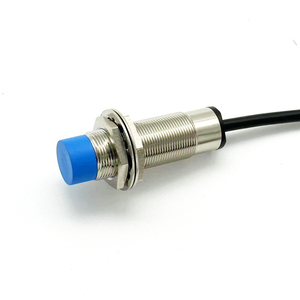 Sensor de tipo nductivo de 18 I, interruptor de proximidad de detección de metal de doble distancia de 8mm/12mm, 24 VC C