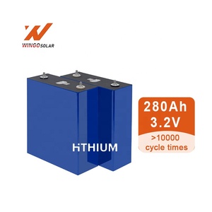 Stokta sınıf A 3.2v 320ah 310ah 280ah 300ah 10000 döngüsü LiFePO4 lityum iyon prizmatik pil hücre güneş sistemi için