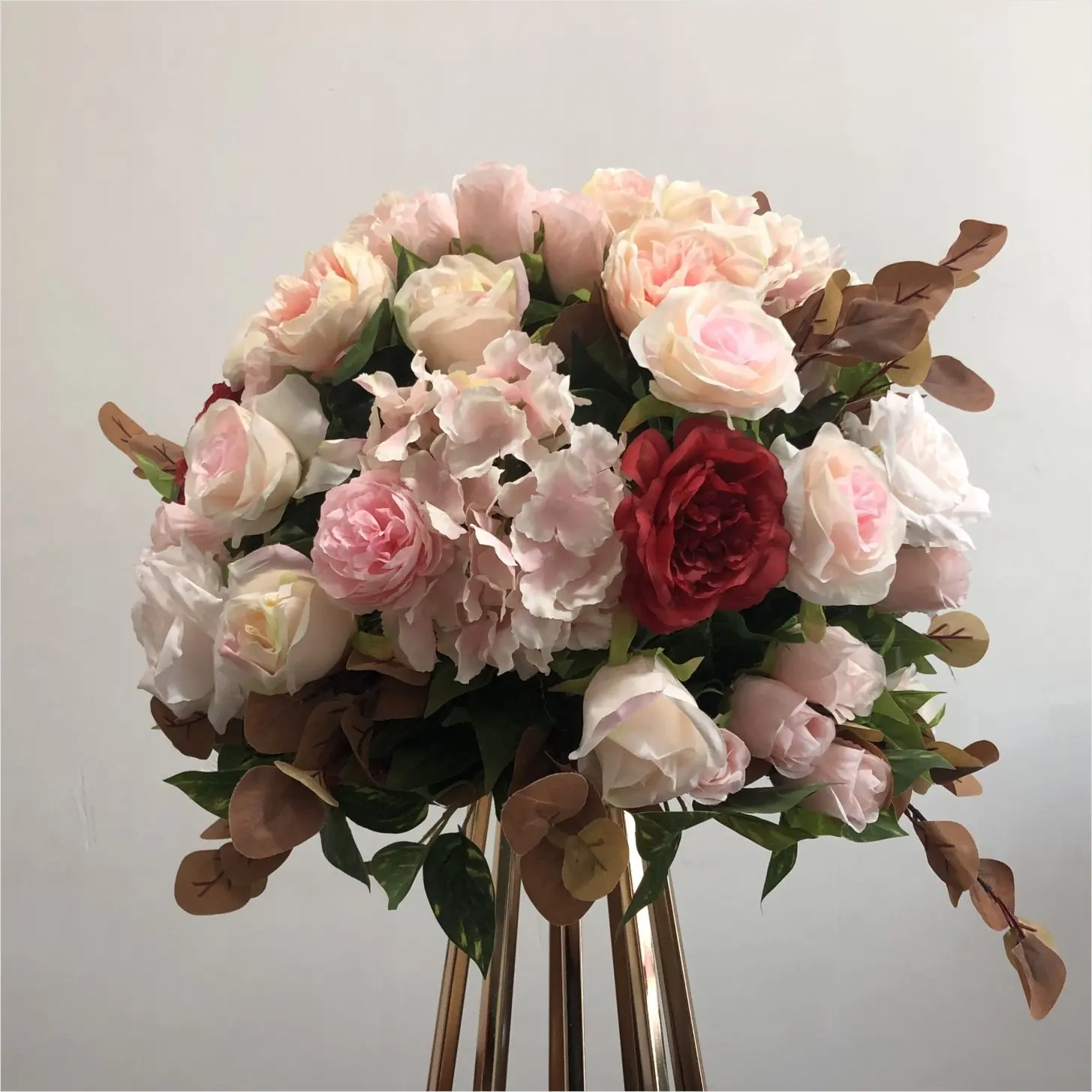 Nueva Rosa personalizado flor artificial de acuerdo para decoración de boda