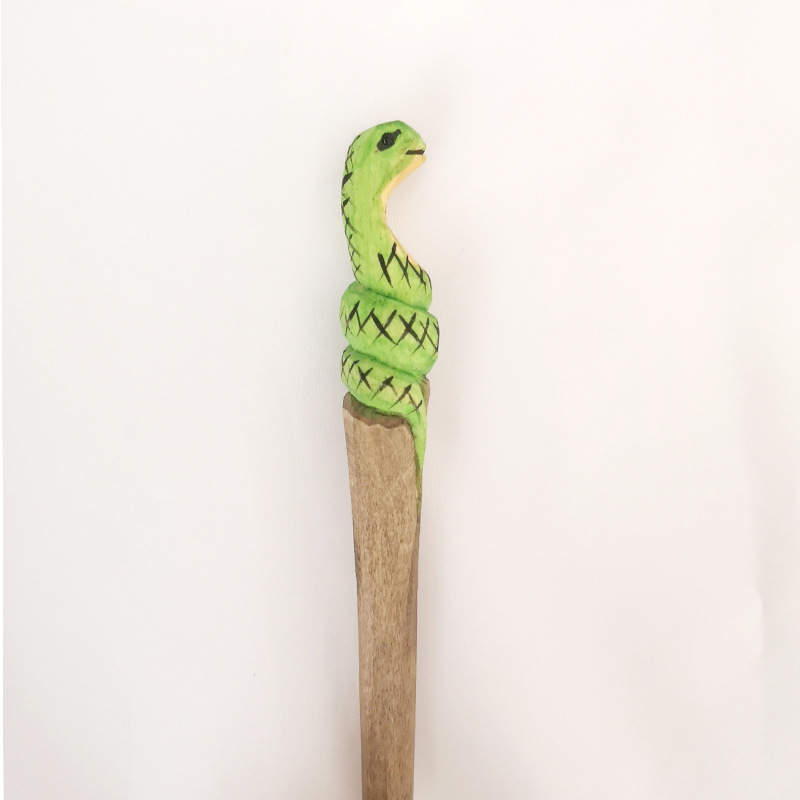 Tête de serpent vert-diamant