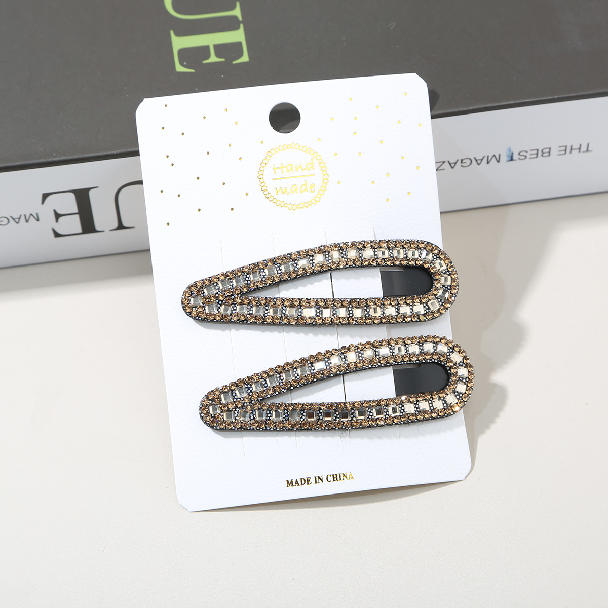 Conjunto de dos piezas con diamantes cuadrados y 6 gotas de champán