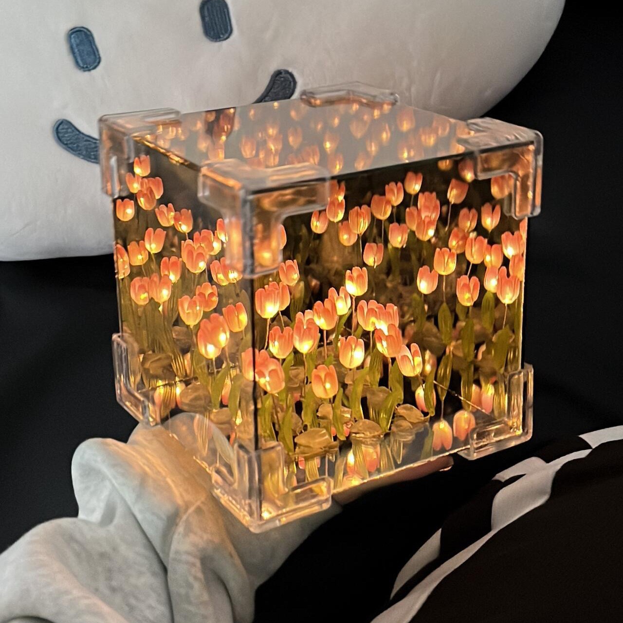 Lámpara de tulipán cubo de Rubik