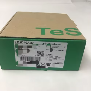 1 nuevo módulo de salida analógica TM3AQ2 en caja