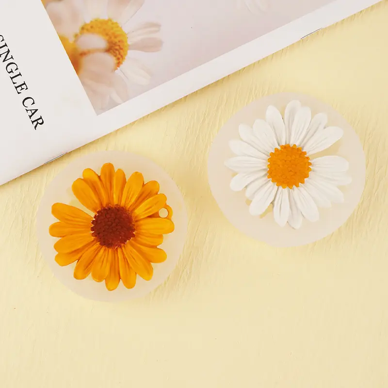 A443 Daisy Flower Candle Silicone Mold 3D Chrysanthemum Cake Decoration Mold Sunflower Car Air Outlet Aromatherapy Pendant Mold